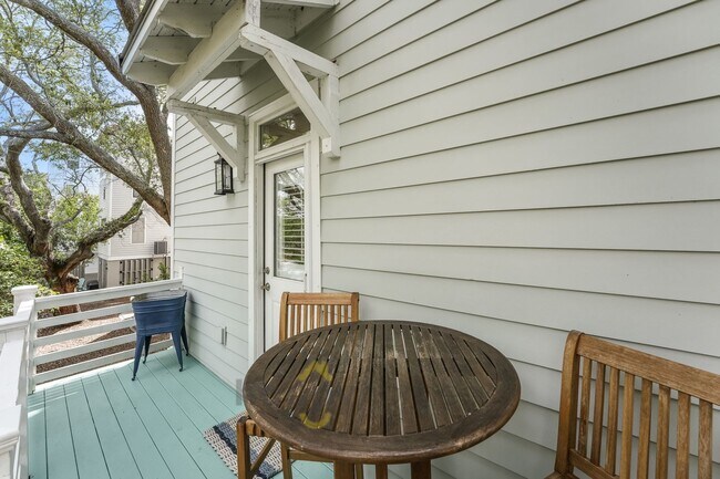 Building Photo - 3/2.5 Fully Furnished Home in Sullivans Pointe Located in Mt. Pleasant!