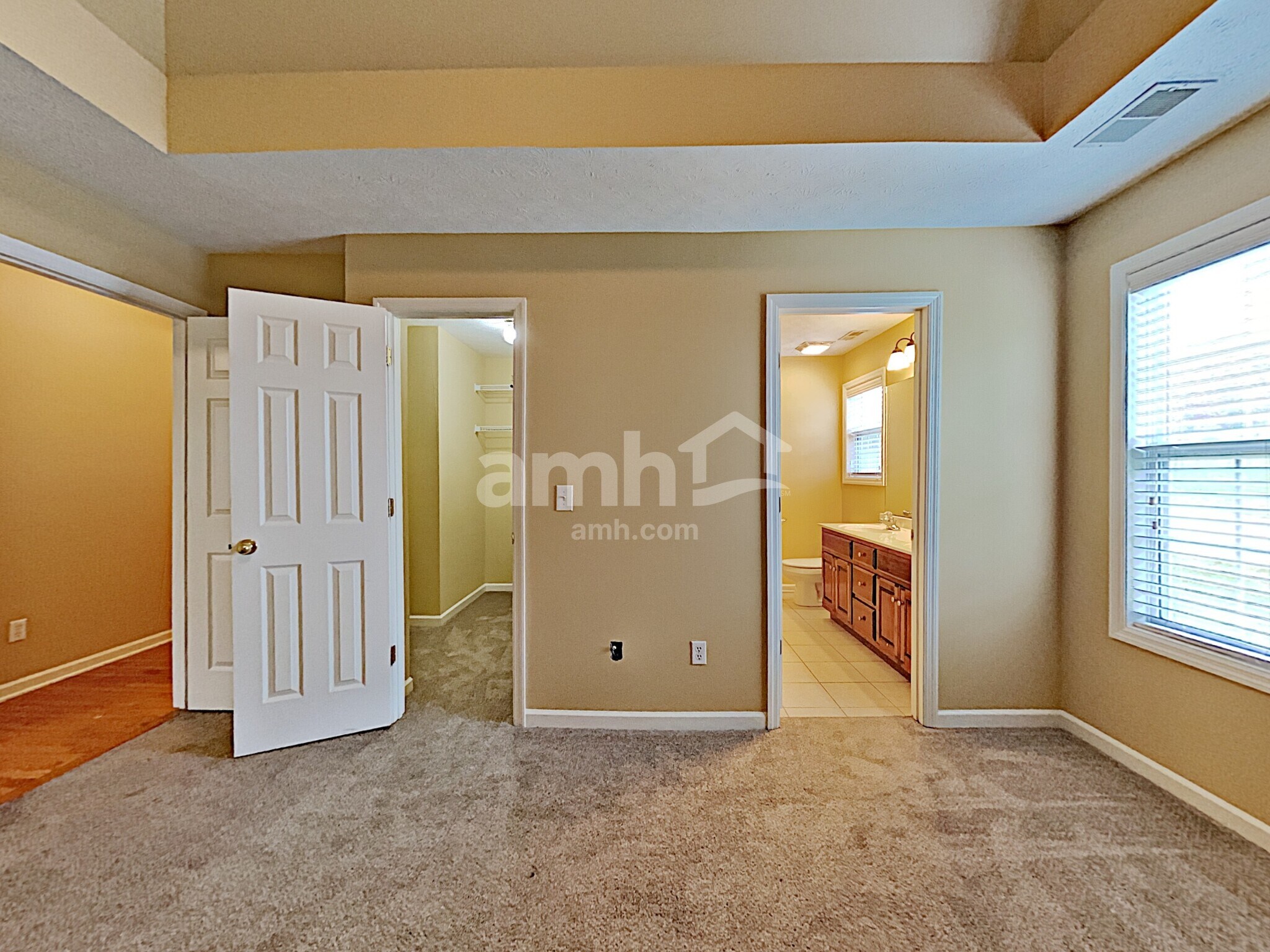 Building Photo - 435 Rocky Crest Dr