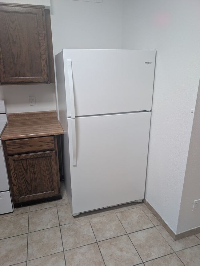 Building Photo - Triplex - 2 Bedroom and 1 Bath Unit