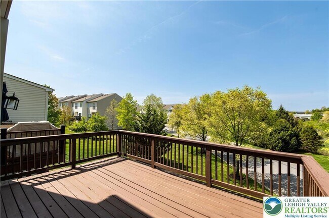 Building Photo - 8475 Putnam Ct