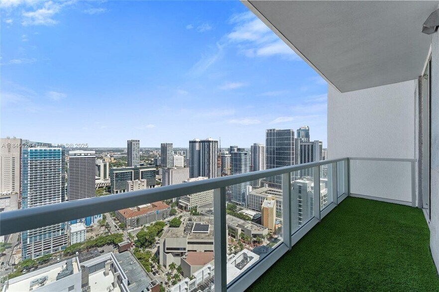 Building Photo - 253 NE 2nd St