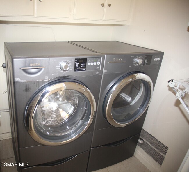 Building Photo - 4518 Henley Ct