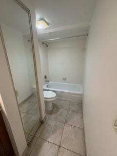 Building Photo - 423 4th Ln