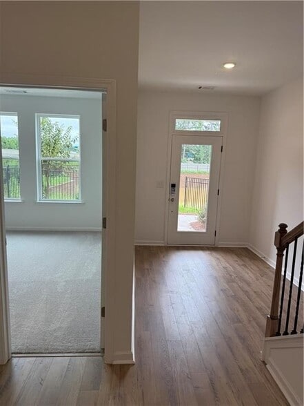Building Photo - 407 Nix Ln