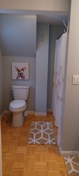 Building Photo - 313 West Ave