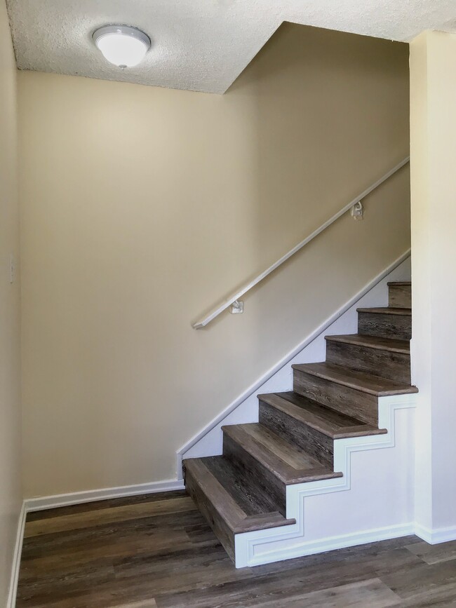 Building Photo - 4441 W 134th St