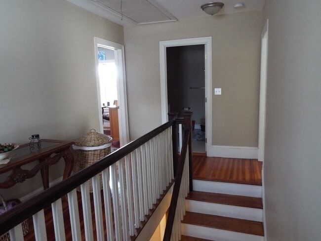 Building Photo - 810 Washington St