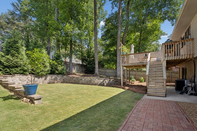 Building Photo - 4097 Longview Dr