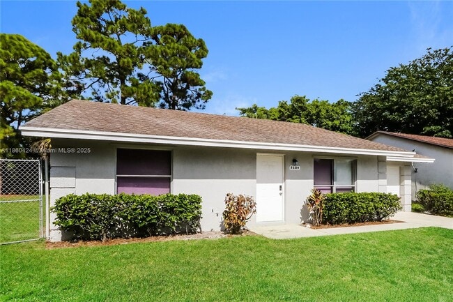 Building Photo - 7109 Glenwood Dr