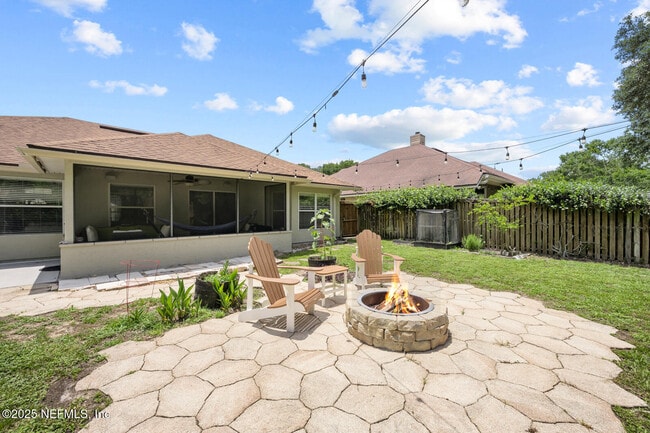 Building Photo - 8575 Crooked Tree Dr