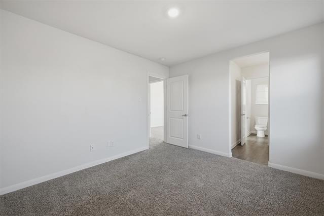 Building Photo - 3947 Oak Crk Cir
