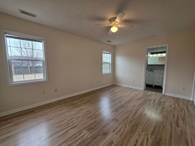 Building Photo - Foxtrace Find: Spacious Living with Style & Privacy in Hubert