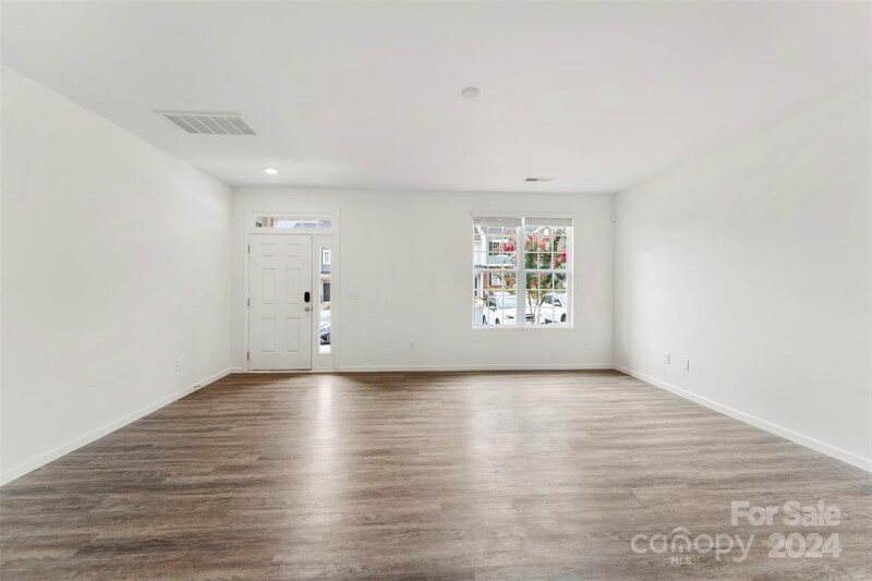 Building Photo - 1030 Beatty Wds Dr