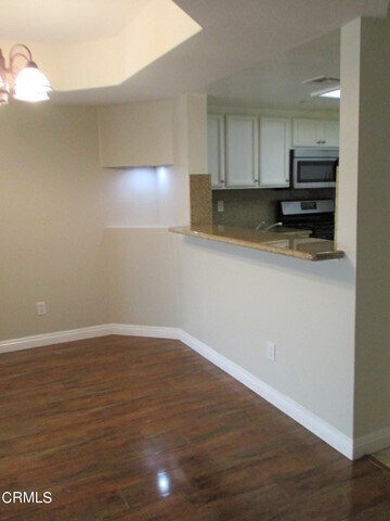 Building Photo - 4755 Templeton St