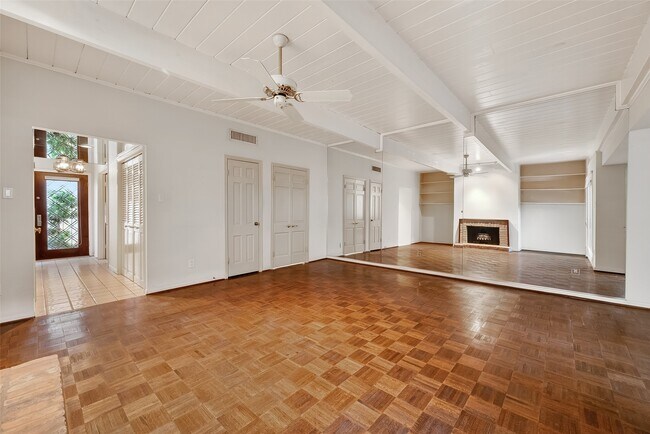 Building Photo - 5338 Brownway St