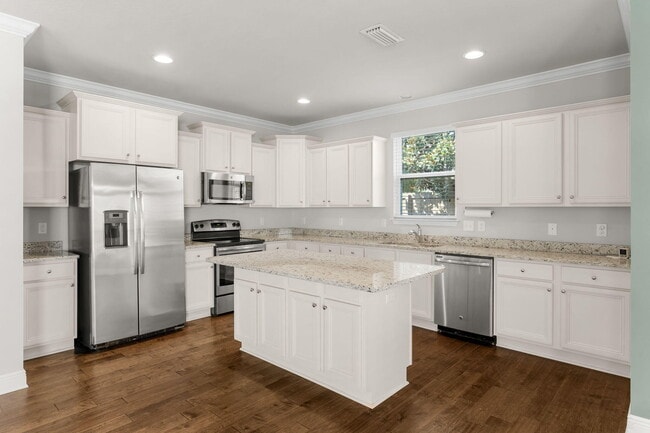 Building Photo - 163 Mosaic Oaks Cir