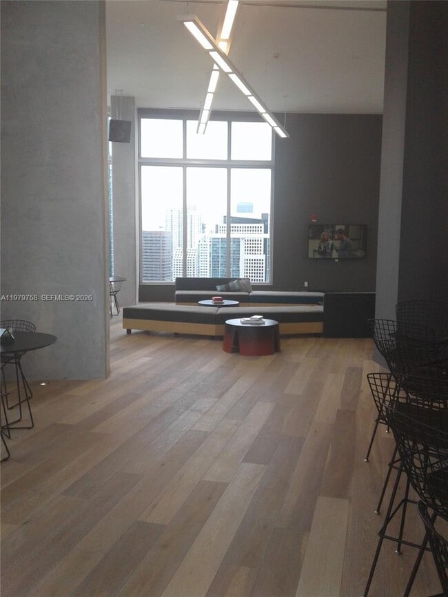 Building Photo - 151 SE 1st St