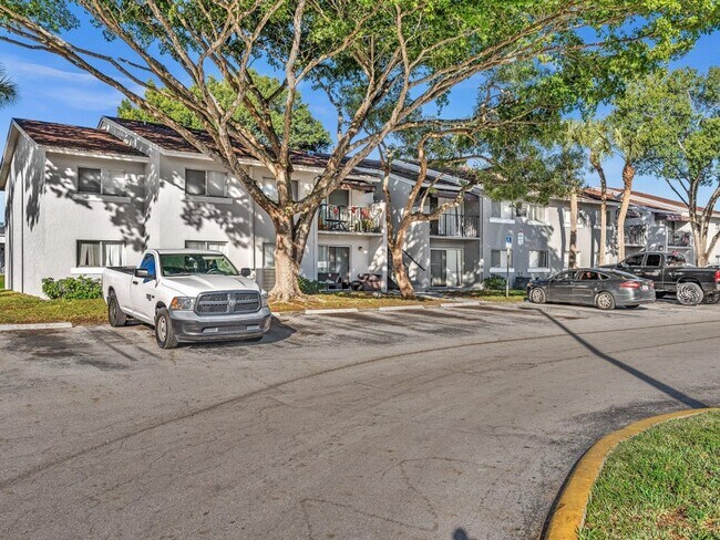 Building Photo - 1163 Lake Terry Dr