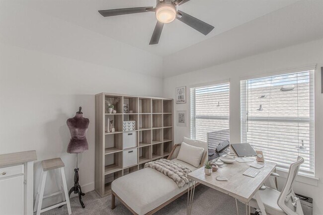 Building Photo - 308 Millbend Rd