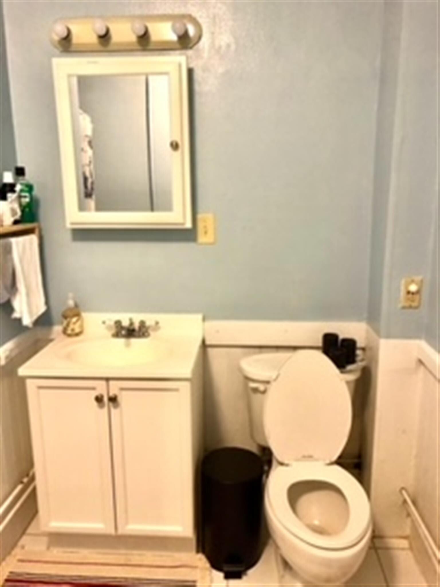 Building Photo - 37 Chester St