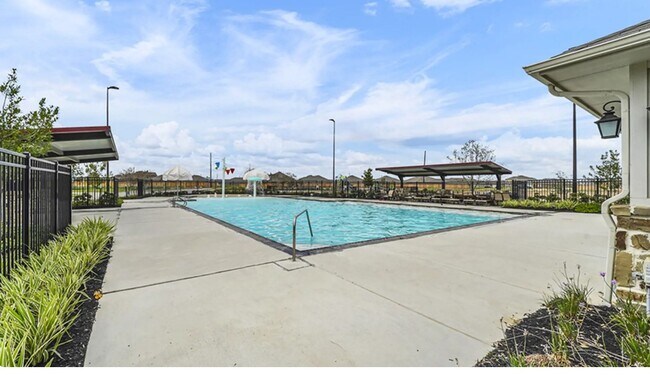 Building Photo - 23410 Bracino Lake Dr