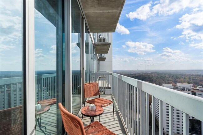 Building Photo - 3324 Peachtree Rd NE