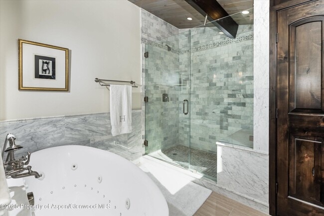 Building Photo - 39 Roaring Fork Dr