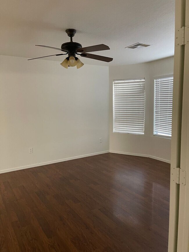 Building Photo - Superstition Springs 4 bedroom/3 baths w/ PRIVATE POOL