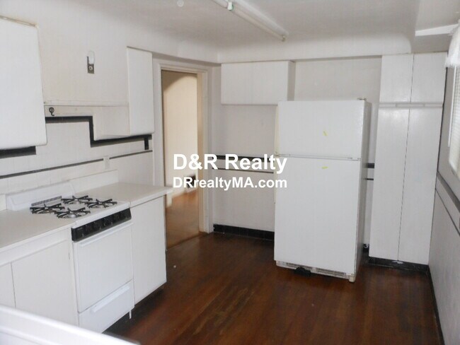 Primary Photo - 117 Auburn St