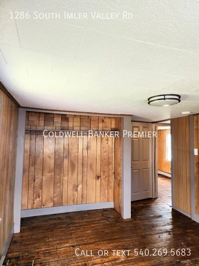Building Photo - 1286 S Imler Valley Rd