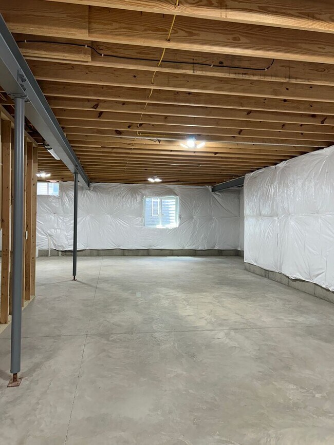 Building Photo - 2609 Beacon Point Ct