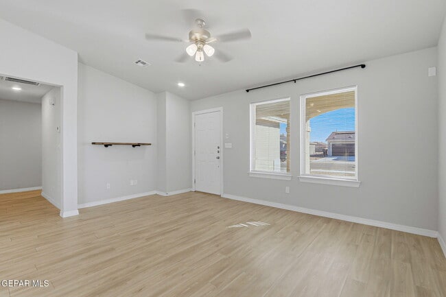 Building Photo - 14557 Firewheel Ave