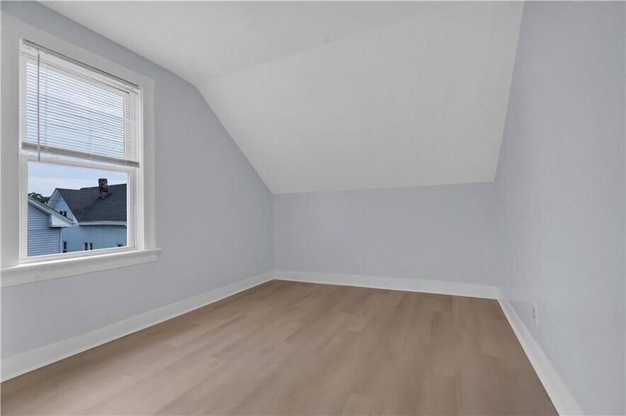 Building Photo - 131 Wendell St