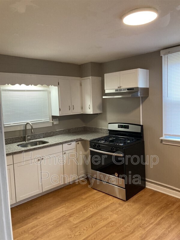 Building Photo - 605 Mt Pleasant St