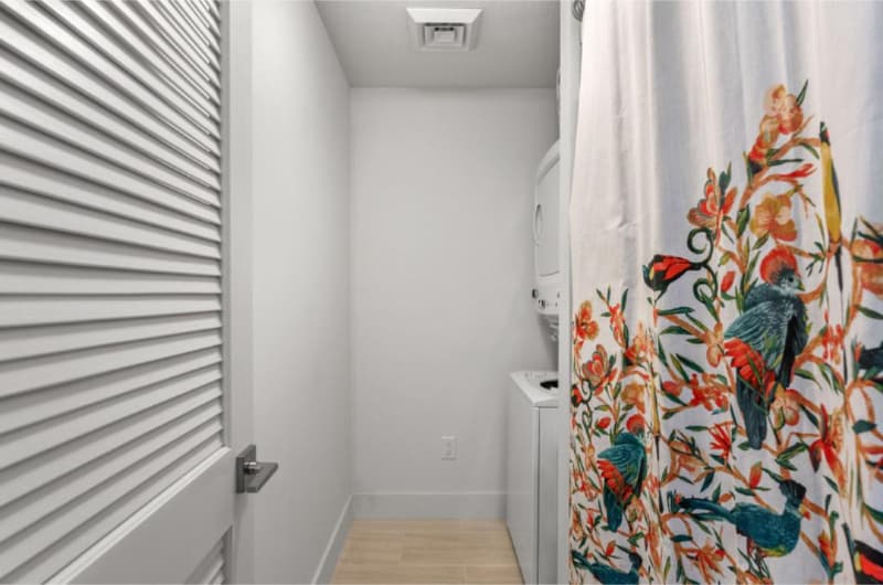 Building Photo - 15928 Front Beach Rd