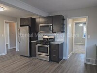 Building Photo - 1093 Breen St