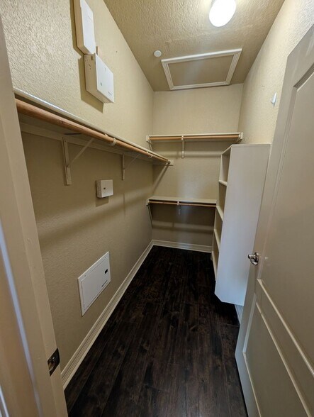 Building Photo - 5455 Rowley Rd