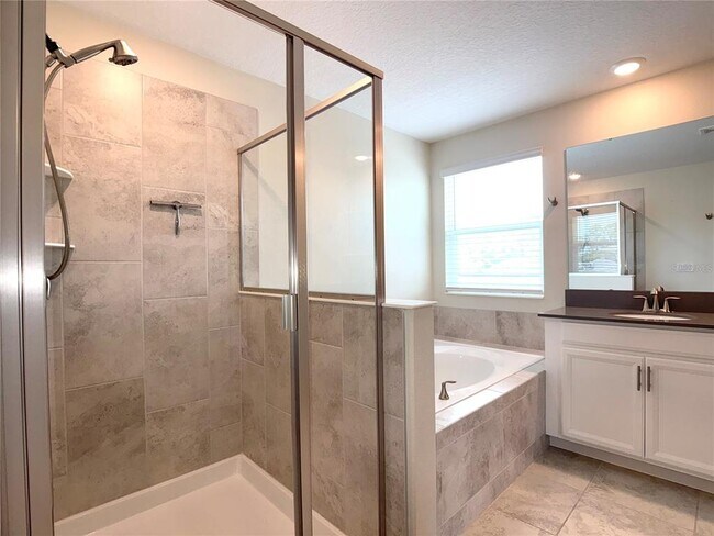 Building Photo - 2638 Camden Pk Lp