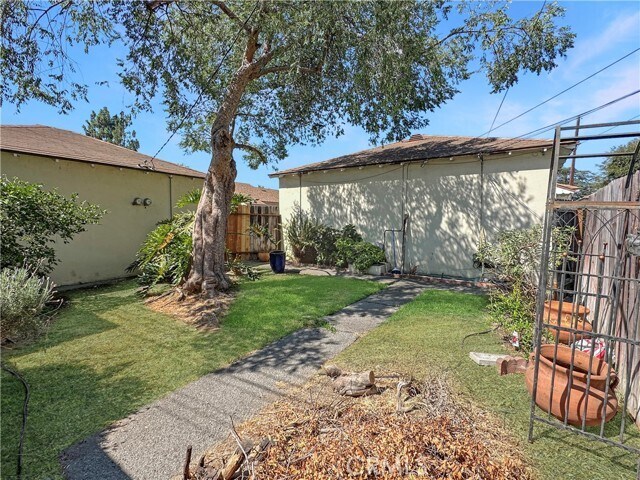 Building Photo - 440 S Lincoln Pl