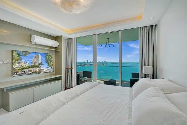 Building Photo - 800 Claughton Island Dr