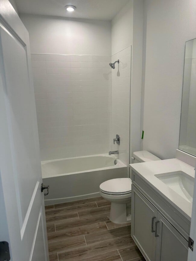 Building Photo - 12167 SW Viridian Blvd