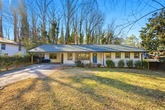 Building Photo - 2717 S Clark Dr