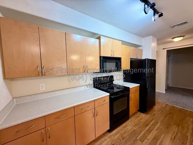 Building Photo - 8290 Gate Pkwy W