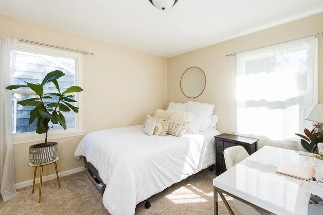 Building Photo - Gorgeous 3 Bedroom 2 Bathroom in Prairie V...
