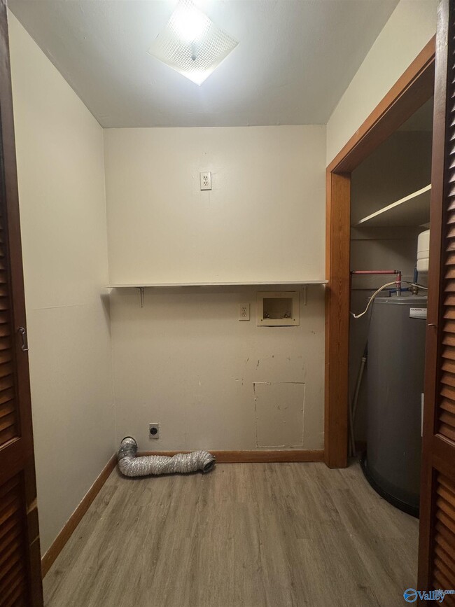 Building Photo - 3009 Fairacres Rd SW