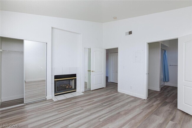 Building Photo - 7701 Himalayas Ave