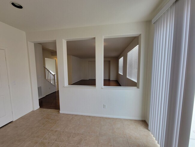 Building Photo - Stunning 3 Bedroom Rental - In Nevada Trails