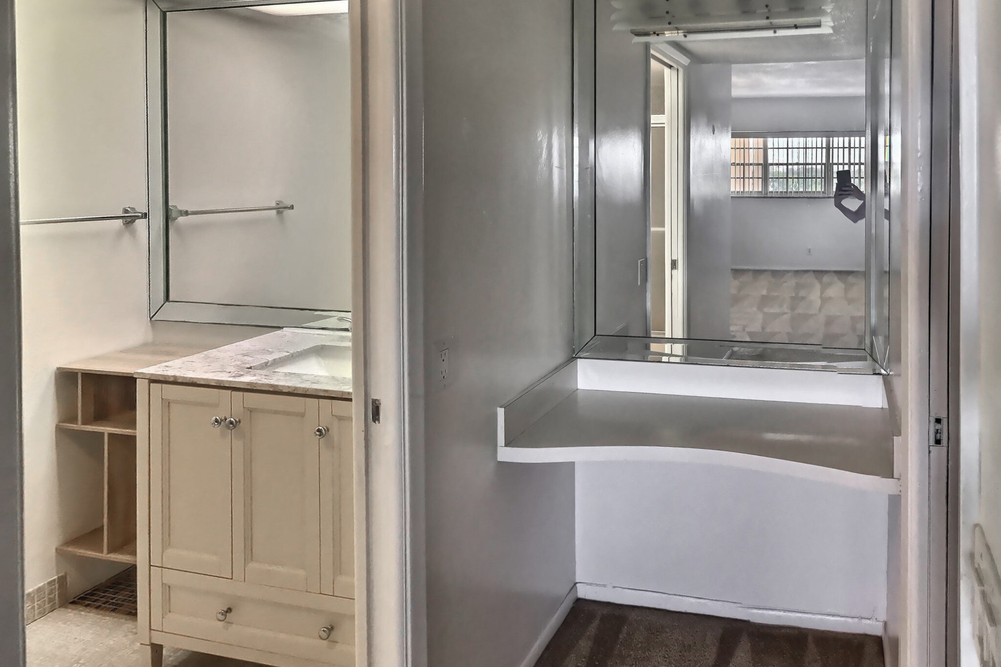 Building Photo - 3000 N Palm Aire Dr