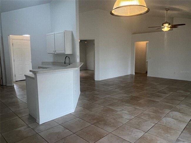 Building Photo - 2223 Rio De Janeiro Ave