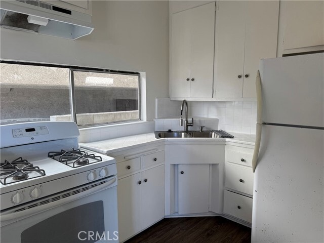 Building Photo - 440 Rosecrans Ave